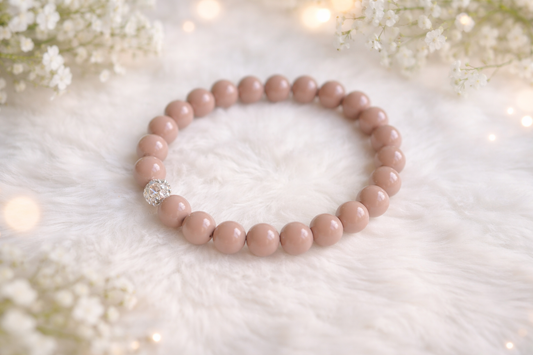 Bracelet élégant avec strass .