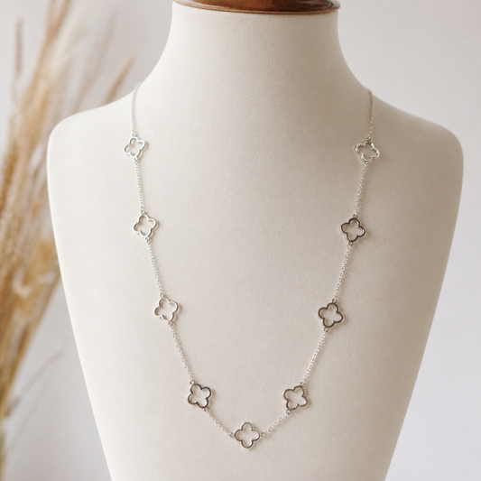 Collier  sautoir élégant